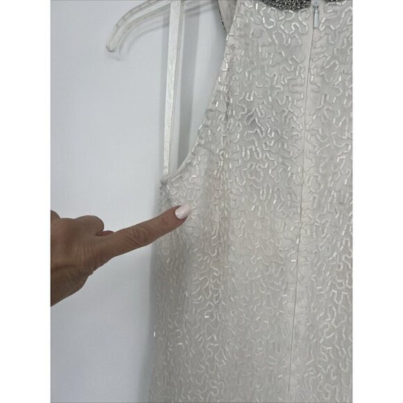 Mac Duggal Womens 4 White Beaded Sleeveless Halter Formal Long Gown Dress Flaws - Picture 9 of 16